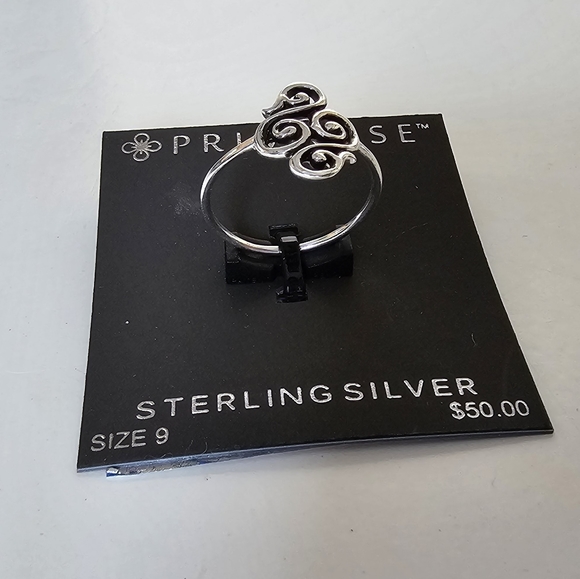 Sterling Silver Swirl Ring Size 9 - Picture 2 of 3